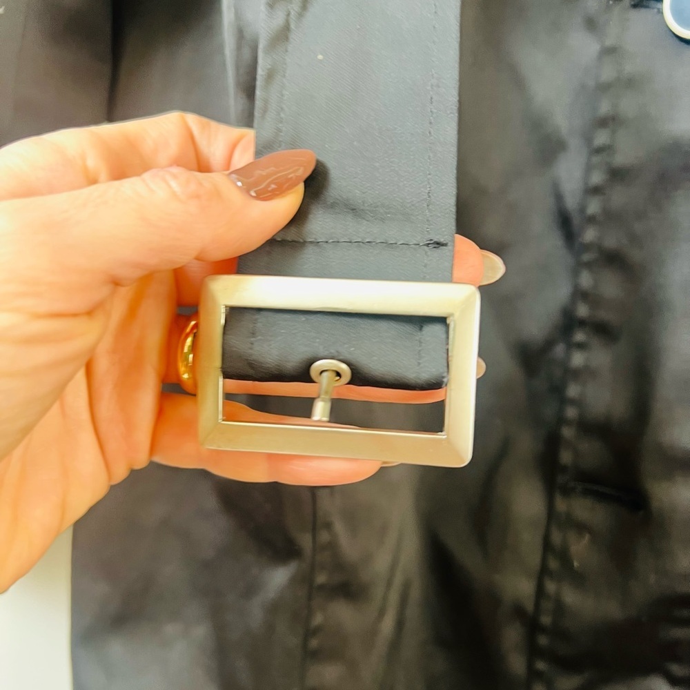 Weatherproof Black Jacket - Picture 3 of 5